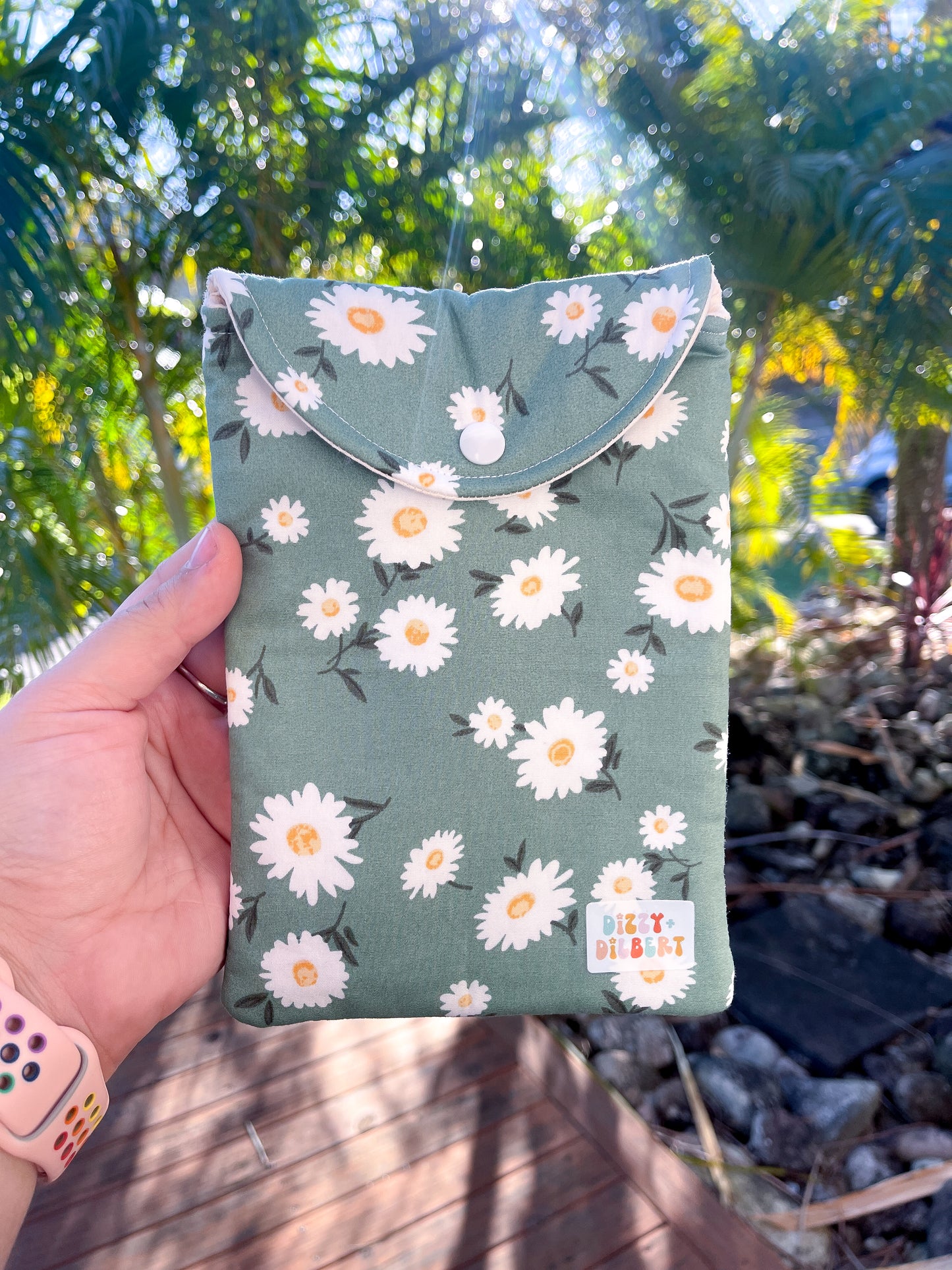 Mabel Kindle Pouch (Green)