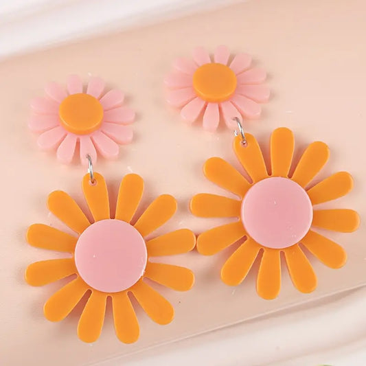 Daisy Acrylic Earrings - Peach & Pink