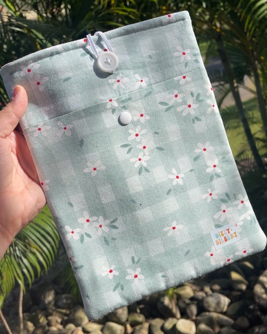 Eloise Gingham Book Sleeve